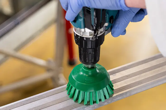 brosse de nettoyage verte