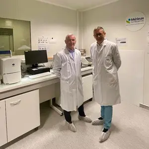 Stéphane Huet, directeur général France de Mérieux NutriSciences, et Guillaume Frelat, responsab